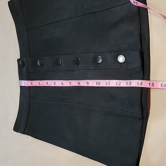 Forever 21 Size 29 Black Faux Suede Mini Skirt, Button Front, Gently Used Cond. - Picture 5 of 8